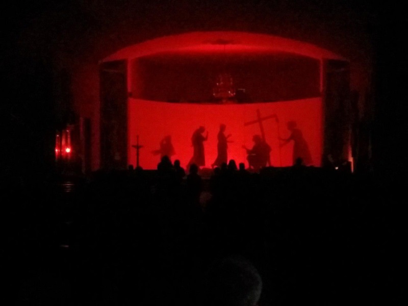 У Луцьку відбулася Хресна дорога у тінях