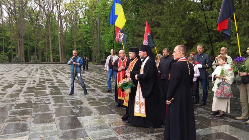 У Харкові помолилися за жертв ІІ Світової війни