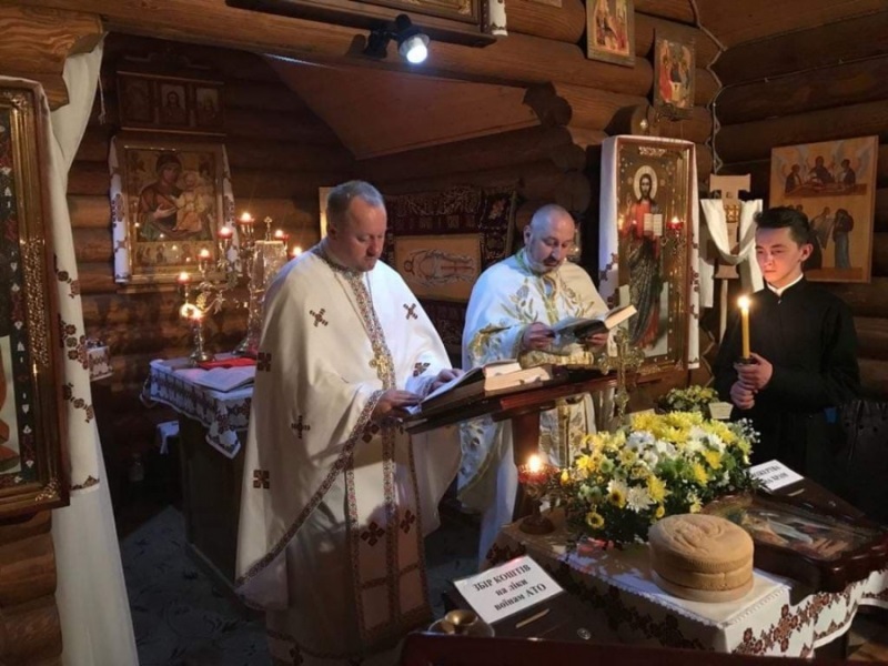 Святкування Пасхи в екуменічному храмі УГКЦ Архистратига Михаїла та українських новомучеників