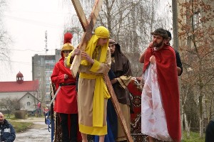 У Коломиї, відбулась театралізована Хресна дорога.(ФОТО)