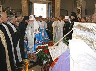 Парастас митрополита Андрея УПЦ КП очолив Патріарх Філарет