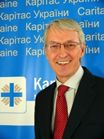 Президент Карітас-Україна на Синоді розповів, як налагодити при парафії ефективне соціальне служіння