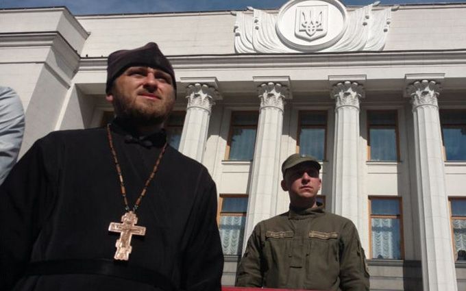 В Московському Патріархаті зганють людей з єпархій для протесту проти томосу (ВІДЕО)