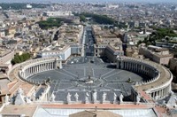 У Ватикані налічується 573 громадянина, включаючи 32 жінок