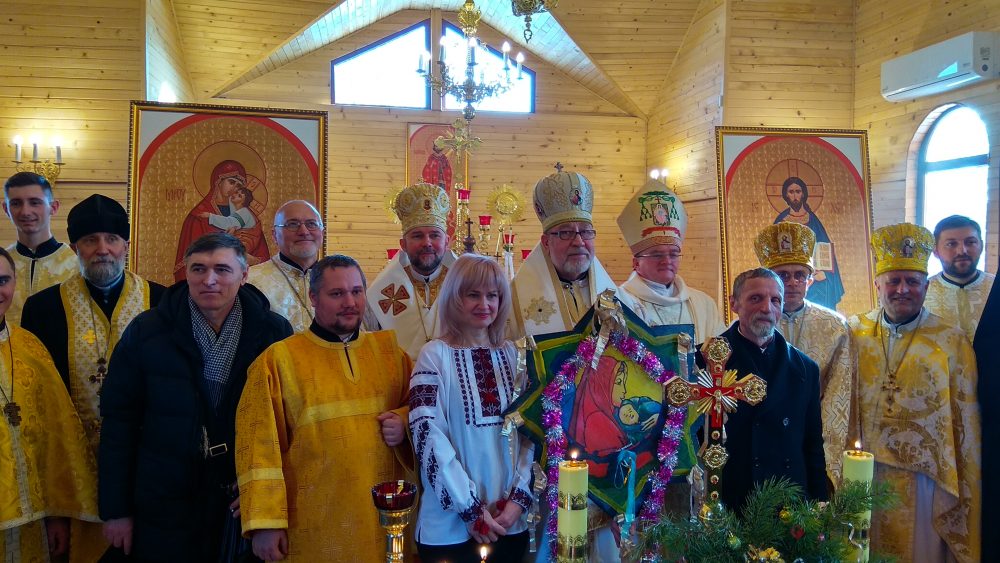 Владика Василій очолив Святкову Літургію у Запоріжжі